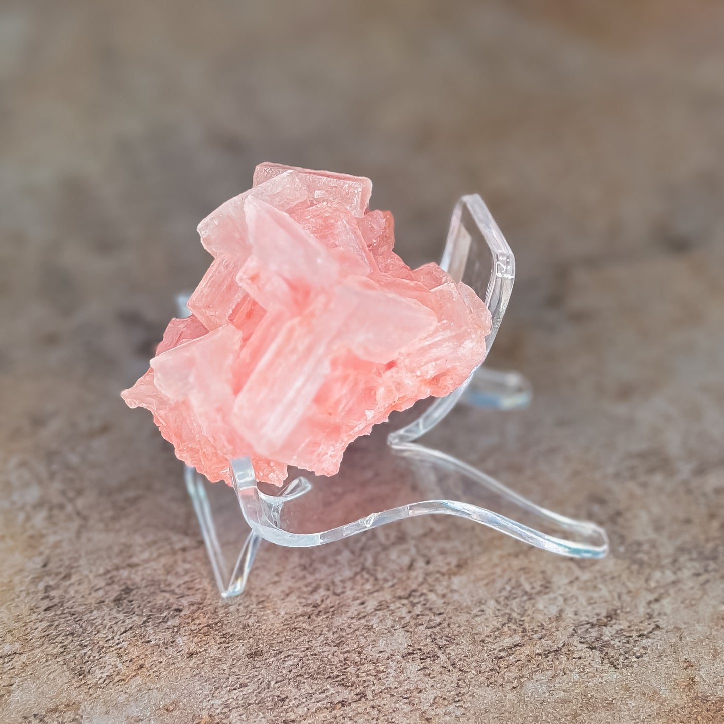 High Grade Natural Pink Halite (68K)